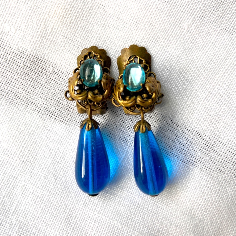 Vintage Signed Austria Made Blue & Aqua Gold Filigree Clip Back Earrings